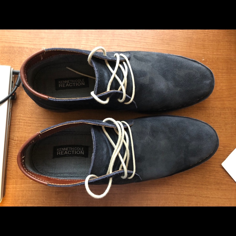 Shoes - Picture 4 of 7